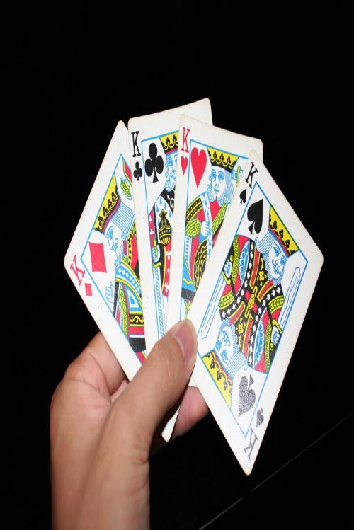 I'm a big fan of Easy Card tricks and slight of hand.
Even Have a Blog about it!
http://t.co/YYoXT0S0qM