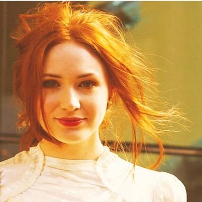 LilyDEvans3's profile picture. 