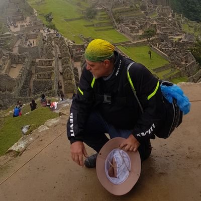 IsidroParodi1's profile picture. las fotos: Antofagasta de la sierra y Macchu Picchu. Literatura, Cine, Deportes, Música, Política, Viajes, ...