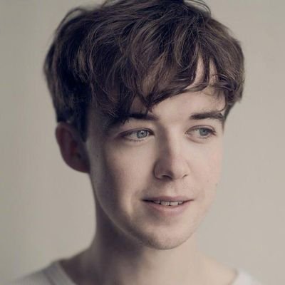 181080645q's profile picture. 