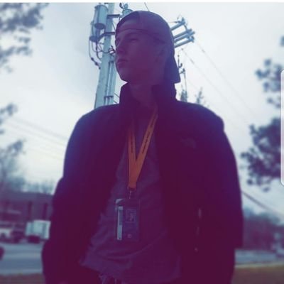 Rick2Slick28's profile picture. Wannabe Orthodox Christian ☦️