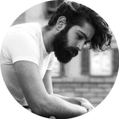 aiis_33's profile picture. في قانون كبريائي لا احب امتلاك الاشياء المتاحه للجميع..