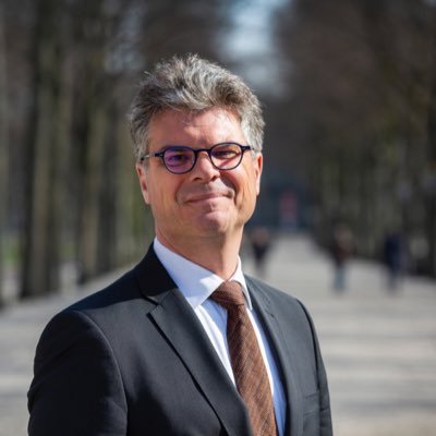 Commissaris van de Koning in de provincie Utrecht (@provUtrecht). Toezichthouder zorg (#pietervanforeest), energie en grondstoffen (@hvcgroep).