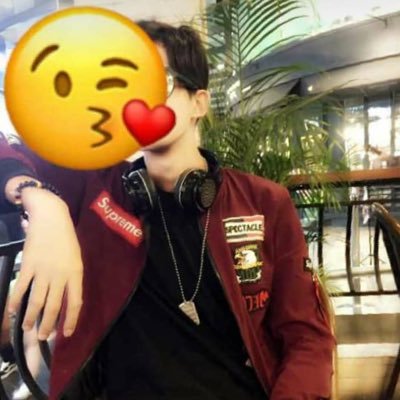 Search Aiman naim; follow me at instagram 👍🏻. For Booking Event 🎤 #coverlagu #DM is 📵 my ig:Officixl_aimannaim Followed by , _susilawatitusin 3+m