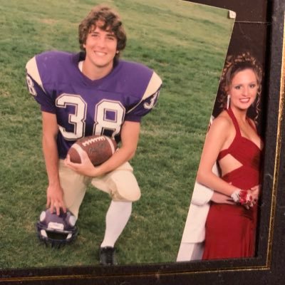 StevenAndrewKen's profile picture. All about the Saluting+your hands over your heart for the redwhite&blue colors of the 🇺🇸 AMERICAN flag, these colors do not bleed.