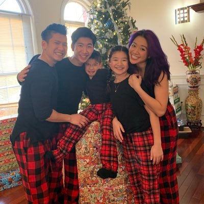 nicklejar_'s profile picture. 