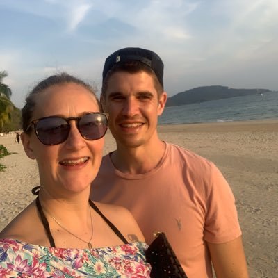 Tknightsy's profile picture. Happily married