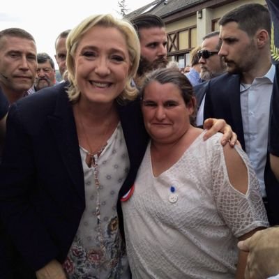 Adhérente
 et Militante du @RNational_off,
 soutien inconditionnel a @MLP_officiel
 en avant pour les #Europeennes2019 suivi

 par @NatGermain et @diaz_edwige