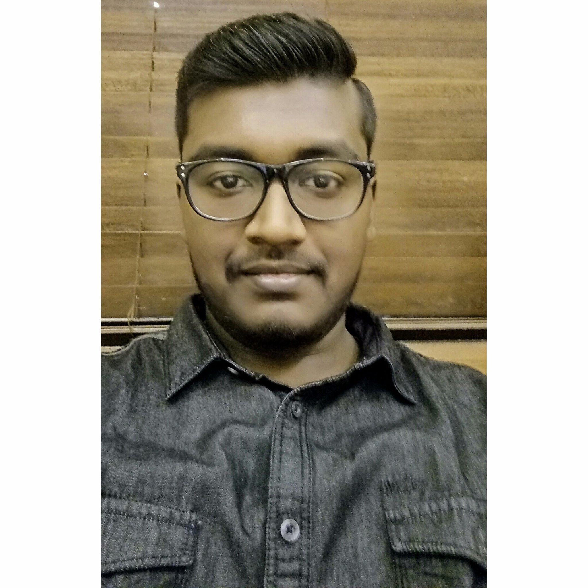 Praveen36653444's profile picture. 