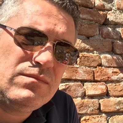 bardhyl98864869's profile picture. 