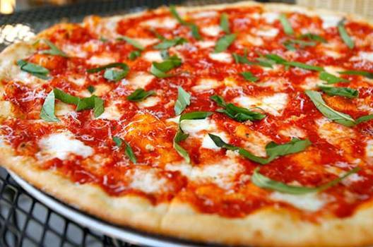 Great NY style pizza and 13 fantastic craft beers in Berkeley.