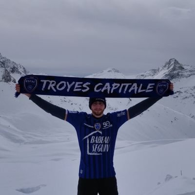 Football addict
#TeamESTAC