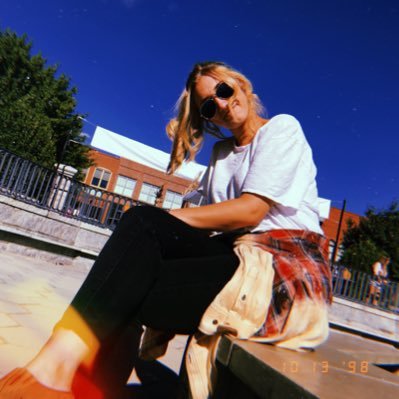 StinaMarie01's profile picture. When I dip, you dip, we dip