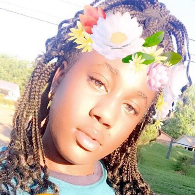 ÑÁKHÏĀ MØ🤪💜 Gaining😌|Glowing✨🌻|Growing💛 Thaa Realist🌺 Virgo 🤪💕