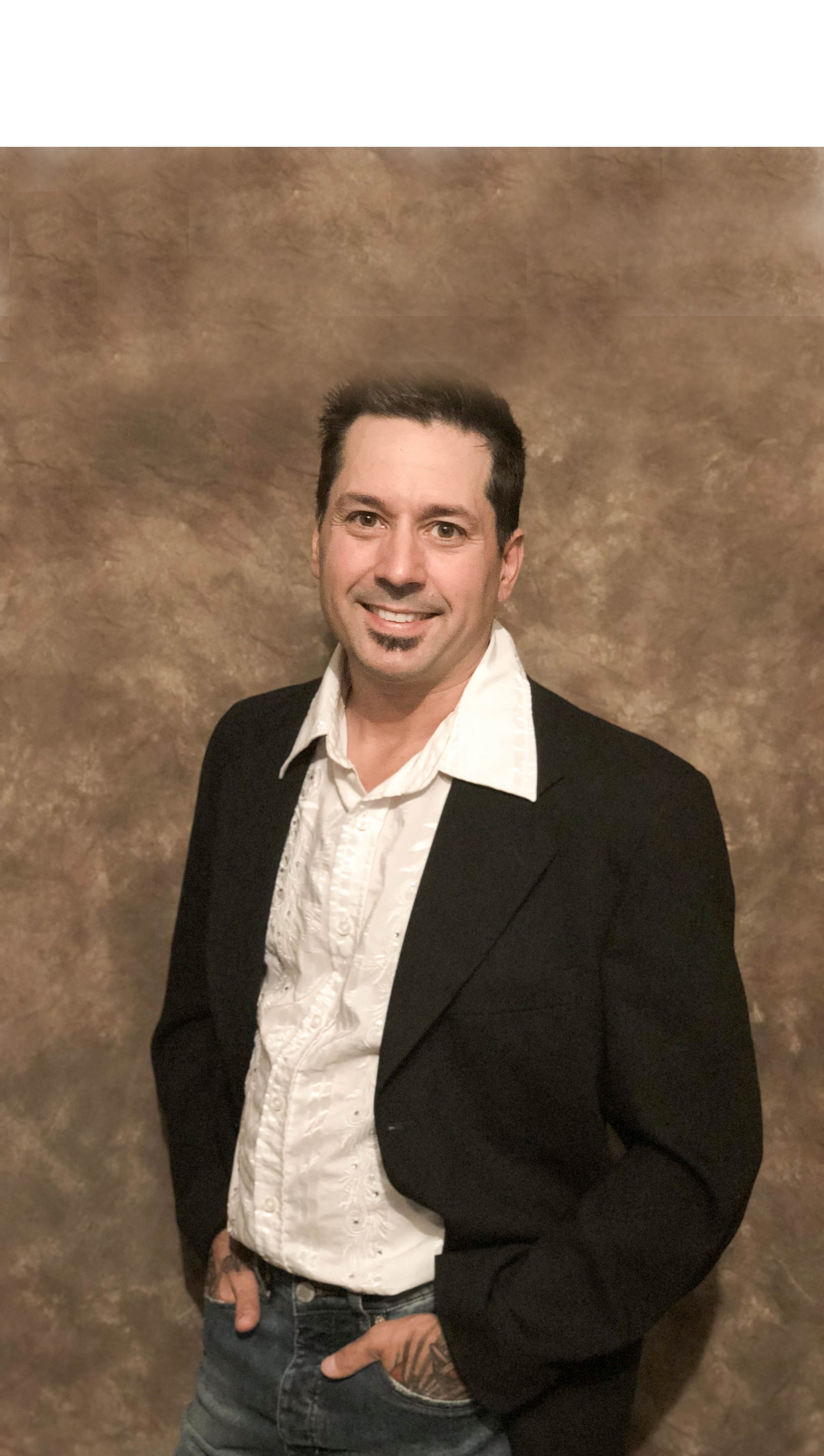 MikeVspeaks's profile picture. Mike speaks on “The Psychology & Magic of Capturing Attention - CALL NOW