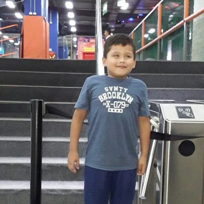 BryanManuelMun1's profile picture. bien