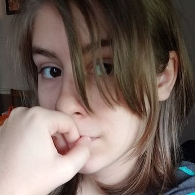 Cielcupcakes's profile picture. I'm allergic to pineapples and boys