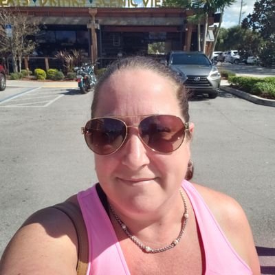 RebelGirl22222's profile picture. 