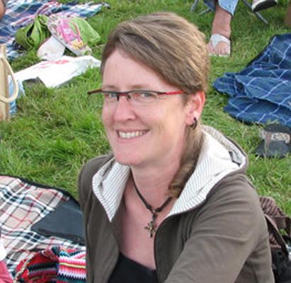 indigochameleon's profile picture. The Art of Slamming in Sideways: Doc Filmmaker Artist Media-Mad Geek Dog-owner Irish Cross-cultured Closet-Academic and your 1st AD