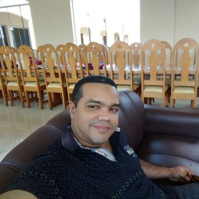 Claudio64541141's profile picture. Educador, filósofo, historiador. Atuação como professor nas redes publica e privada de ensino. Professor do Ensino Superior na UNICENTRO.