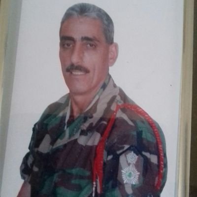 ‏معاون اول متقاعد من القوات المسلحة البنانية الطول 188سنتم اعشق الرياضة الوزن 85  ك