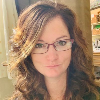 lmorin2002's profile picture. 