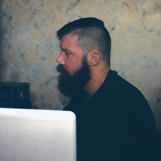 ViccsThiccBooks's profile picture. Father. Husband. Writer. 

Can do other neat tricks too. 

#writingcommunity