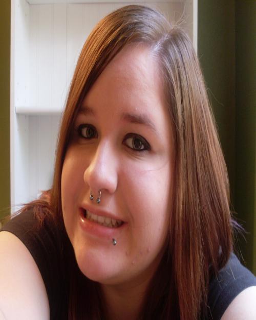 Im 19, i love any kinda music but mostly sreamo, metal, grunge. i do like some country. taylor swift is the shit. just sayin