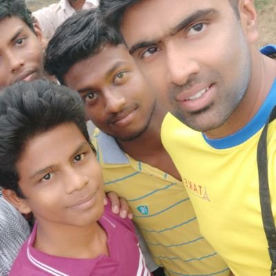 HariM95286954's profile picture. Hari