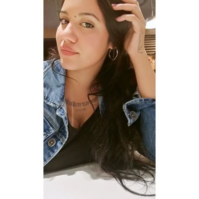 Toda una chicharrera y jugadora de la U.D. Tacuense'. Valora esas personas que de verdad te dan motivos para sonreir♣