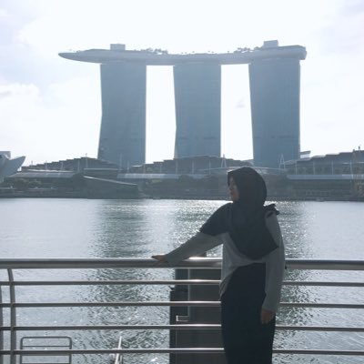 bhubucholic's profile picture. I am the one i should love