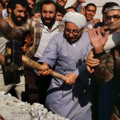انسان بودن خود به تنهایی یک دین خاص است ؛که پیروان چندانی ندارد.