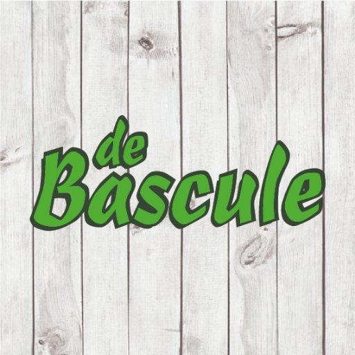 Beer & Sports Bar de Bascule is een warm bruincafé met ruim twintig soorten bier op de tap en ruim negentig soorten bier op fles.