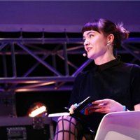 Elaine Burke (@criticalredpen) 's Twitter Profile