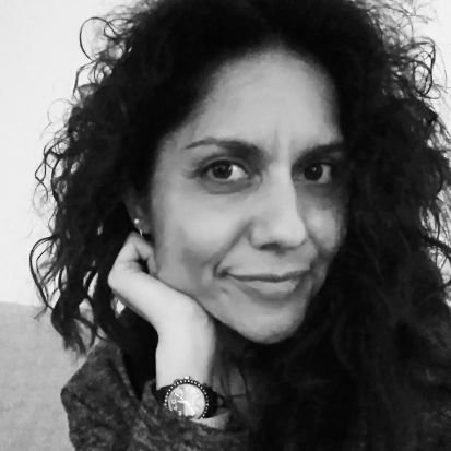 Periodista. Comunicadora. De conviccions profundes, admiro i crec en la gent autèntica, amb valors i principis.
Adoro la música, bailar y el mar...❤️🎼🌅