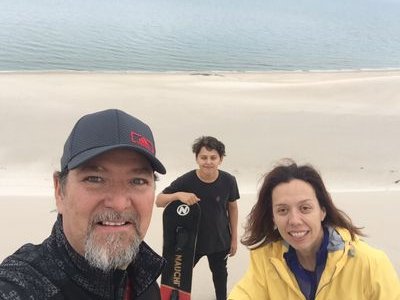 Orgulloso padre de familia, Sonorense apasionado de mercadotecnia, el trabajo y convencido que los viajes alegran la vida. Director de Promoción @VisitSonora
