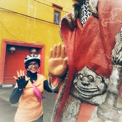 vie_kusuma's profile picture. Life is what you make of it, so make the most of it and enjoy it. part of EXOL. full time @VISBATIK - Create by love, design by passion.