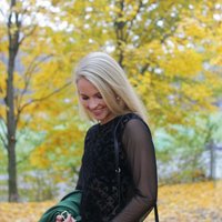 Charlotte Hilton - @blonde_dv Twitter Profile Photo