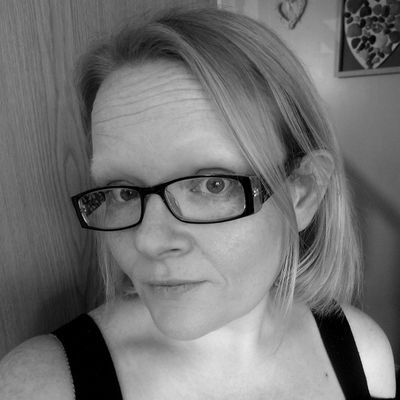 Mum to Baba our angel Rhianna and Boo Owner of Rhianna Lily Designs
Independent Tropic Ambassador