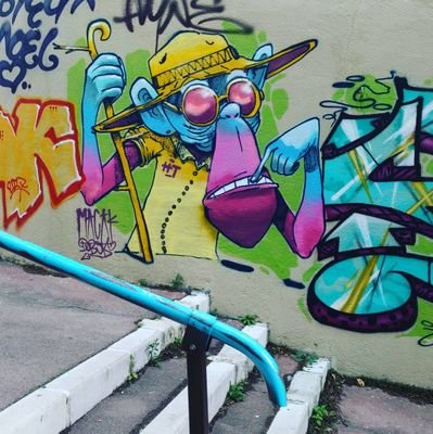 Francis16833887's profile picture. human bean