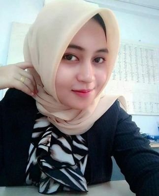 Anitha42422231's profile picture. please tell