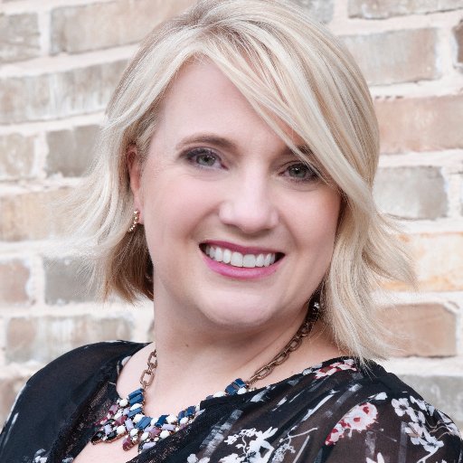 Real estate agent. Providing concierge real estate services to buyers and sellers in North Dallas. Mother of cats, reader of books, drinker of wine.