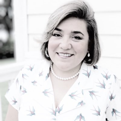 #Marketing strategist, #food writer, award winning #foodblogger #petblogger #socialmedia #Mexican #Orlando #petmom. Owner of @ABRecipes #ABRecipes @TailsDiary