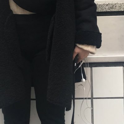 dededca's profile picture. 