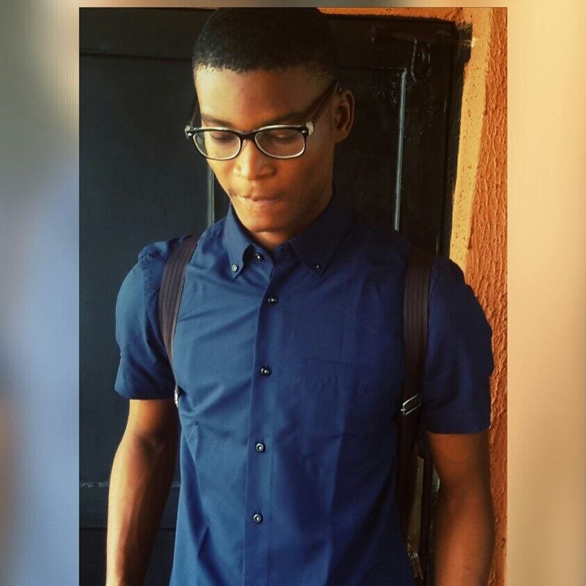 Henry13609380's profile picture. A Mechanical Engineer⚙🔩 | Fashion Designer 👖👔 | CAD Designer 💻 | upcoming Data Scientist 👨‍💻 and ML |  Loves  basketball 🏀 and football⚽️,also plays Both