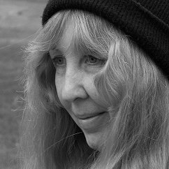 Kathryn Meyer Griffith, writer for 51 years; published 35 novels&13 short stories. Horror,thrillers&Spookie TownMurder mysteries. Dinosaur Lake. rdgriff@htc.net