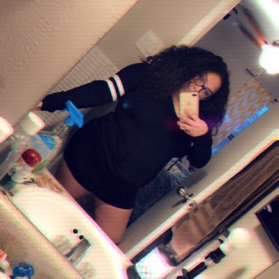 🙇🏻♀️👑 AMOSC: emmajbsmith22 Dental assistant/radiologist tech 👩🏻⚕️📚 ✨Never allow yourself to be defined by someone else’s opinion of you✨
