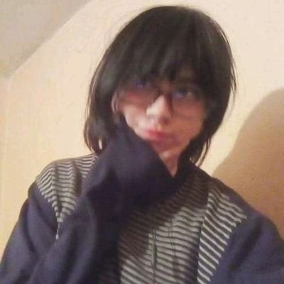 EweSute's profile picture. 