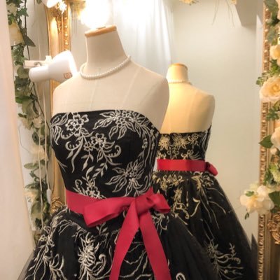 sharon_tokyo's profile picture. 東京都中央区築地2。https://t.co/Jt9WAc6P8q online boutique オーナーは愛知淑徳→桐朋→ドレス業界の元cb弾き。https://t.co/D4nuwHpB7E ご予約お待ちしています