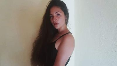 Não sei ficar perto de alguém tão distante.